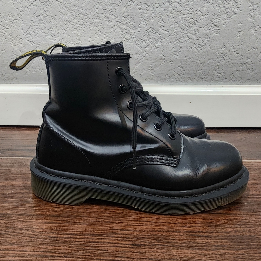 Dr. Martens black boots - size 37